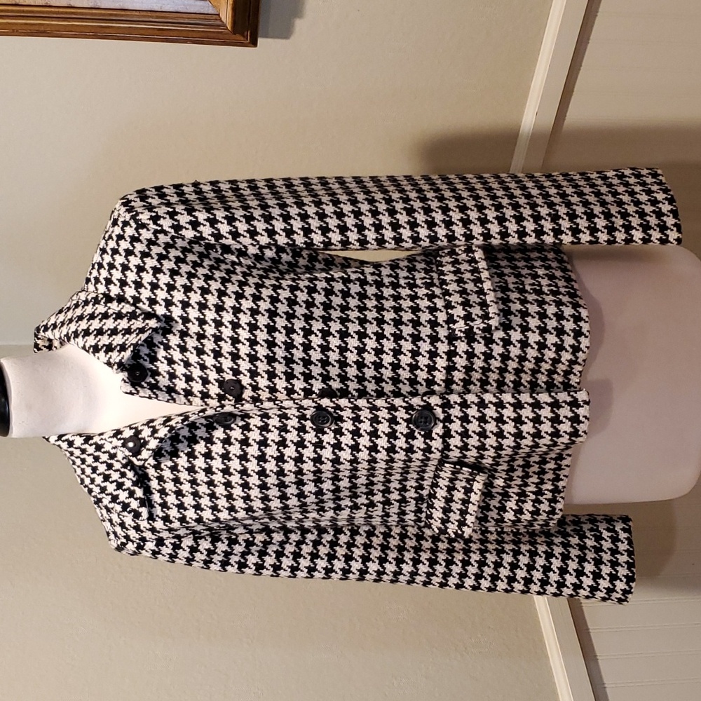 Liz Claiborne houndstooth jacket